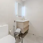 Ocean Front Spacious Family 아파트 *