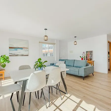 Ocean Front Spacious Family アパート *
